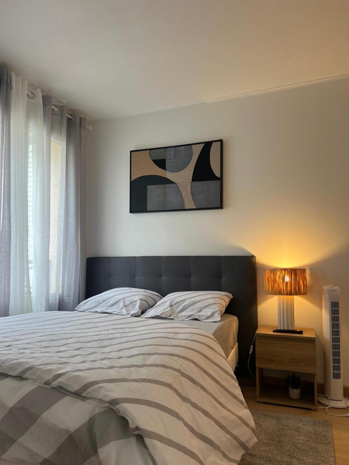 Champion Suites Сарсель Экстерьер фото